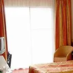 Hotel Logis & Restaurant - Le Relais De 3*