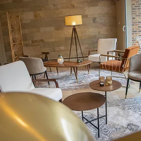 Le Relais De Hotel 3*