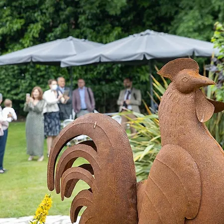 Logis & Restaurant - Le Relais De 蒙蒂尼