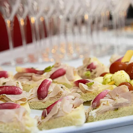 Logis & Restaurant - Le Relais De 酒店 蒙蒂尼