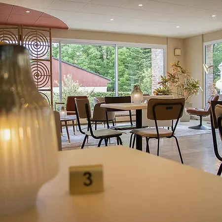 Hotel Logis & Restaurant - Le Relais De