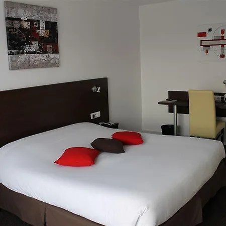 Logis & Restaurant - Le Relais De 酒店 蒙蒂尼