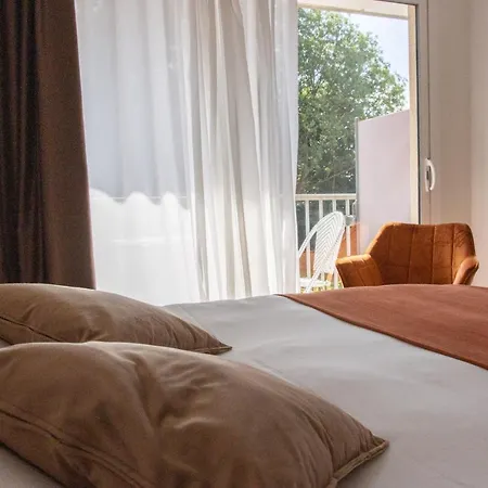 Logis & Restaurant - Le Relais De 酒店