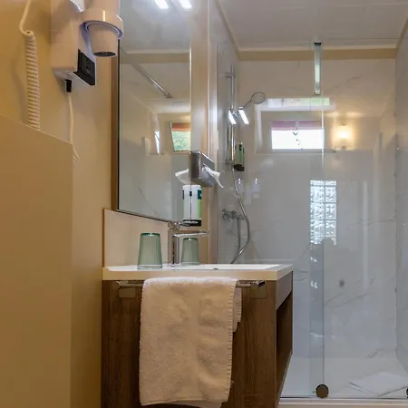 酒店 Logis & Restaurant - Le Relais De 3*