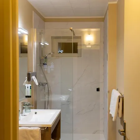 Logis & Restaurant - Le Relais De 酒店