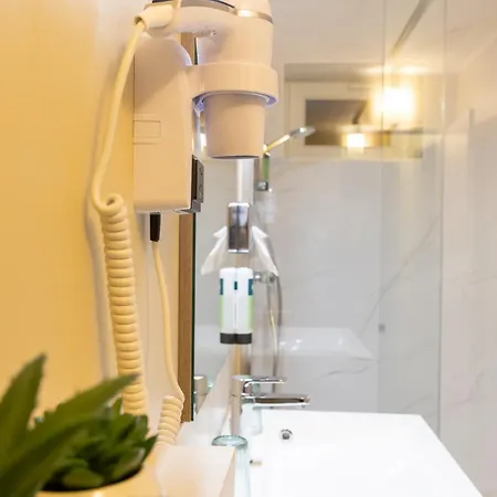 Hotel Logis & Restaurant - Le Relais De Montigny (Seine-Maritime)