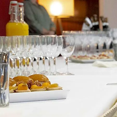 Hotel Logis & Restaurant - Le Relais De