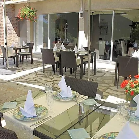 Logis & Restaurant - Le Relais De 3* Montigny (Seine-Maritime)
