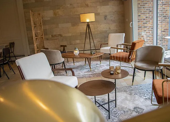 Logis & Restaurant - Le Relais De Hotel 3*